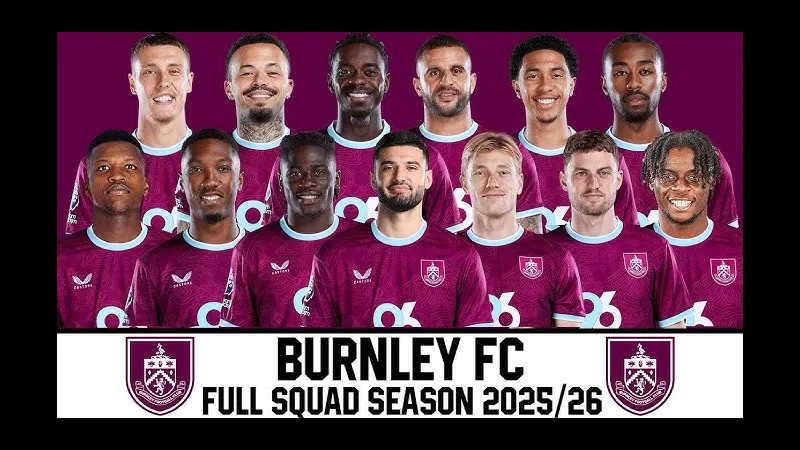 Cầu thủ Cincinnati và Burnley tranh chấp bóng trên sân Cầu thủ Cincinnati và Burnley tranh chấp bóng trên sân