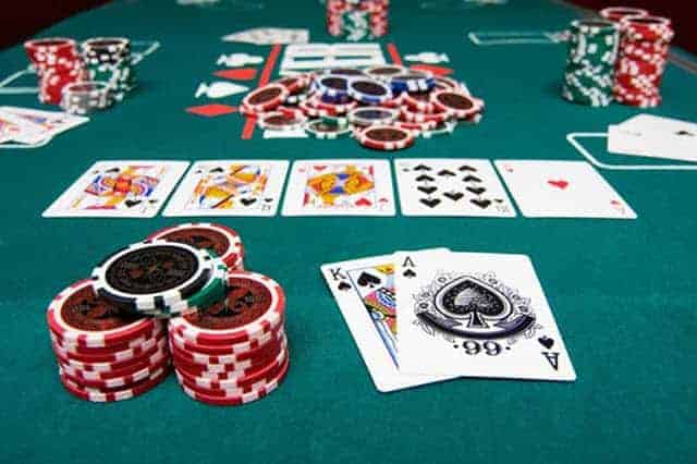 Tiết lộ cách chơi bài xì dách không phải ai cũng biết 6 tat tan tat ve game bai xi dach online hinh 1